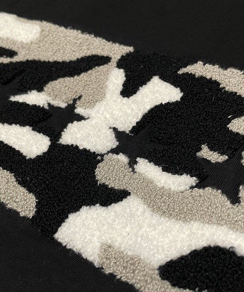 qwerty(クワーティ)の「QWERTY (クワーティ)Chenille Embroidery LS TEE(Tシャツ/カットソー・メンズ・ホワイト/ブラック・MEDIUM/X-LARGE/LARGE)」の9枚目の写真