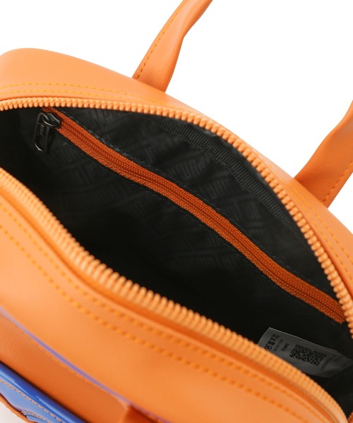 PUMA（プーマ）の「【WEB限定】【PUMA】RETRO MINI GRIP BAG（ハンドバッグ・レディース・ブラック/ネイビー/オレンジ・FREE）」の17枚目の写真