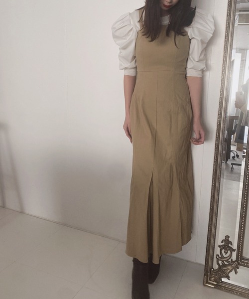 ADIRA（アディラ）の「ツイルマーメイドキャミジャンスカ（ジャンパースカート・レディース・アイボリー/ベージュ・MEDIUM）」の4枚目の写真