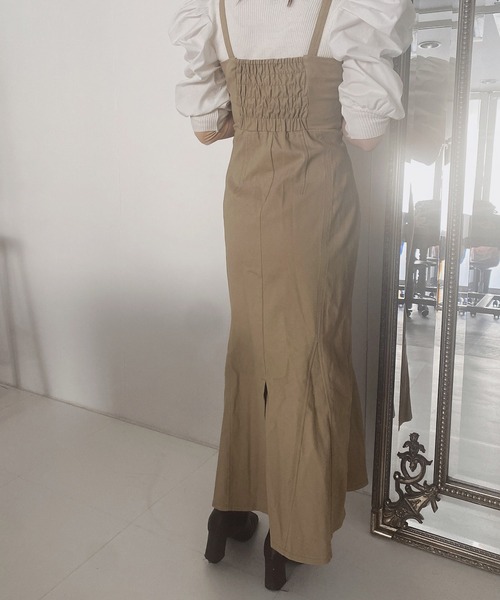 ADIRA（アディラ）の「ツイルマーメイドキャミジャンスカ（ジャンパースカート・レディース・アイボリー/ベージュ・MEDIUM）」の14枚目の写真