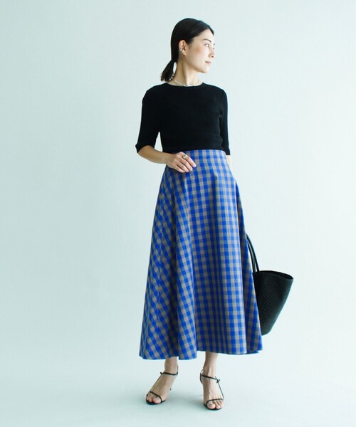 UNTITLED（アンタイトル）の「◆【着映え】チェック柄 サーキュラー風フレアスカート＜洗える＞（スカート・レディース・ブラック/ブルー/ブルー系1・44/42/00/01/02/03/04/48）」の6枚目の写真