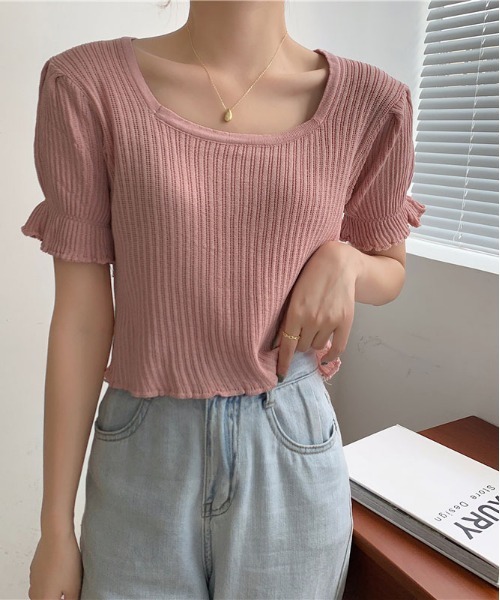 ibeul_（イベール）の「スクエアネックコンパクトソフトニットトップス（Tシャツ/カットソー・レディース・ホワイト/ブラック/ベージュ/ピンク・FREE）」の4枚目の写真