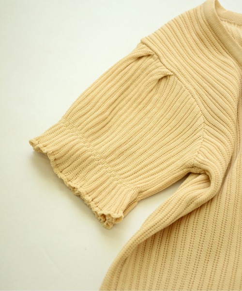 ibeul_（イベール）の「スクエアネックコンパクトソフトニットトップス（Tシャツ/カットソー・レディース・ホワイト/ブラック/ベージュ/ピンク・FREE）」の13枚目の写真