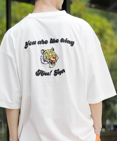 Beno(ビーノ)の「バック刺繍 オーバーサイズ スーベニアTEE TIGER(Tシャツ/カットソー・メンズ・グリーン/ロイヤルブルー/サックスブルー/ブラック/オフホワイト・M/L/LL)」の11枚目の写真