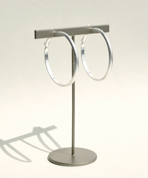 GOLDY（ゴールディ）の「シャープ ライン フープ イヤリング（イヤリング・レディース・シルバー/その他1/その他2/ゴールド・FREE）」の11枚目の写真