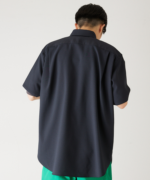 417 EDIFICE（フォーワンセブンエディフィス）の「【allery / アレリ―】シアサッカーショートスリーブシャツ（シャツ/ブラウス・メンズ・ホワイト/ブラック/ネイビー/サックスブルー・MEDIUM/LARGE/SMALL）」の8枚目の写真