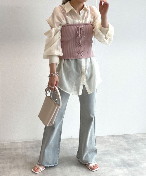 w closet（ダブルクローゼット）の「【2WAY】ショルダースリットシアーシャツ（シャツ/ブラウス・レディース・ライム/アイボリー/ラベンダー/パープル/ブラウン/スモークピンク・FREE）」の18枚目の写真