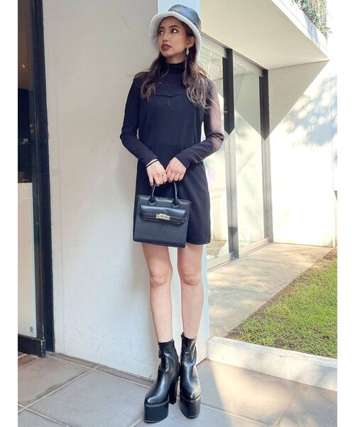 GYDA(ジェイダ)の「スクエアバックオープンミニワンピース(ワンピース・レディース・アイボリー/ブラック・FREE)」の8枚目の写真