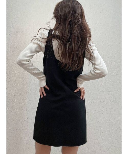 GYDA(ジェイダ)の「スクエアバックオープンミニワンピース(ワンピース・レディース・アイボリー/ブラック・FREE)」の7枚目の写真