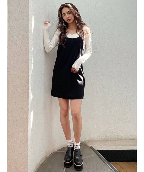 GYDA(ジェイダ)の「スクエアバックオープンミニワンピース(ワンピース・レディース・アイボリー/ブラック・FREE)」の13枚目の写真