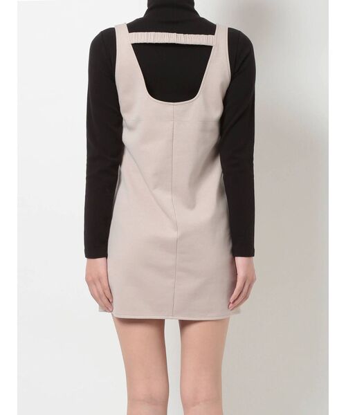 GYDA(ジェイダ)の「スクエアバックオープンミニワンピース(ワンピース・レディース・アイボリー/ブラック・FREE)」の17枚目の写真