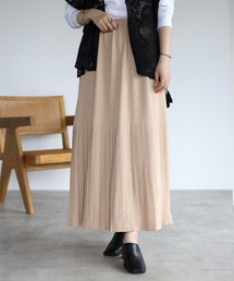 裾プリーツスカート