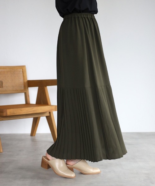 EASEBLUE（イーズブルー）の「裾プリーツスカート（スカート・レディース・カーキ/ピンク/アイボリー・FREE）」の8枚目の写真