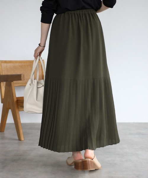 EASEBLUE（イーズブルー）の「裾プリーツスカート（スカート・レディース・カーキ/ピンク/アイボリー・FREE）」の9枚目の写真