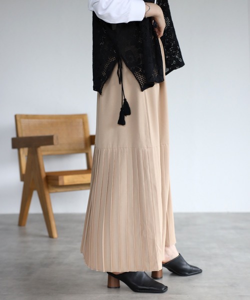 EASEBLUE（イーズブルー）の「裾プリーツスカート（スカート・レディース・カーキ/ピンク/アイボリー・FREE）」の15枚目の写真