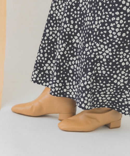 RODE SKO（ロデスコ）の「バックファスナーショートブーツ（ブーツ・レディース・ブラック/ホワイト/ベージュ/グリーン系その他・38/37/36）」の6枚目の写真