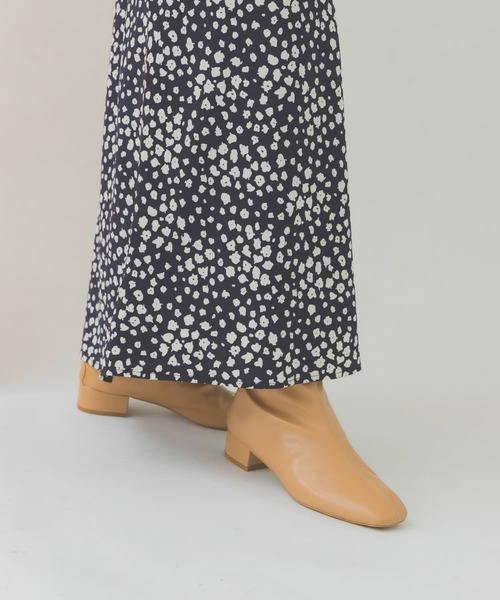 RODE SKO（ロデスコ）の「バックファスナーショートブーツ（ブーツ・レディース・ブラック/ホワイト/ベージュ/グリーン系その他・38/37/36）」の8枚目の写真