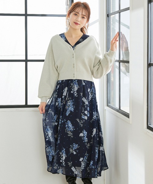 12Twelve Agenda（トゥエルブ　アジェンダ）の「Vネック多釦ドルマンクロップドニットカーディガン（カーディガン/ボレロ・レディース・グリーン/ライトグレー・M）」の7枚目の写真