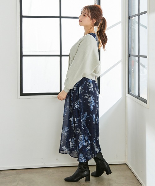 12Twelve Agenda（トゥエルブ　アジェンダ）の「Vネック多釦ドルマンクロップドニットカーディガン（カーディガン/ボレロ・レディース・グリーン/ライトグレー・M）」の14枚目の写真