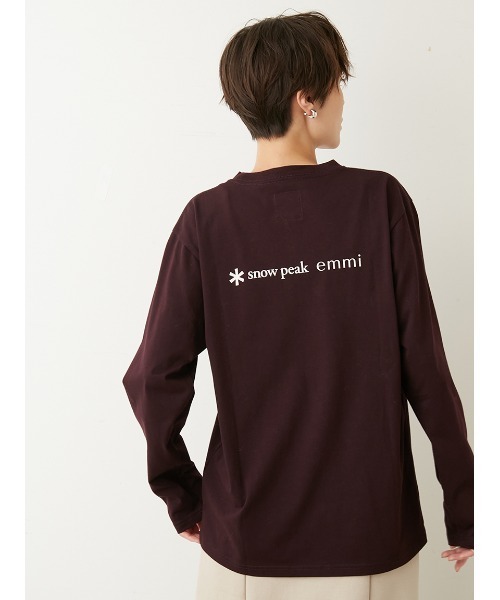 Snow Peak（スノーピーク）の「【emmi×Snow Peak】FeltLogo L/S T（Tシャツ/カットソー・レディース・バーガンディー・SMALL/MEDIUM/LARGE）」の6枚目の写真