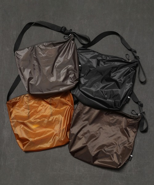 SABLE CLUTCH(セーブルクラッチ)の「ONE&SHOULDER BAG(L) - CORDURA/SEMI CLEAR(ショルダーバッグ)(メッセンジャーバッグ・レディース・ブラック/グレー/カーキ/キャメル・ONE SIZE)」の9枚目の写真