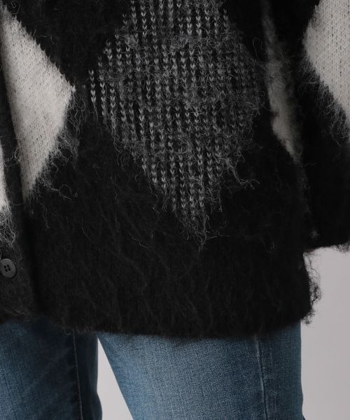 LOWRYS FARM（ローリーズファーム）の「アーガイルシャギーカーディガン　162394（カーディガン/ボレロ・レディース・ブラック/ブルー/イエロー・FREE）」の14枚目の写真