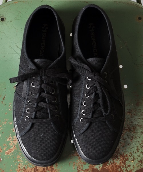SUPERGA(スペルガ)の「SUPERGA: 『2750 COTU CLASSIC』 キャンバス スニーカー(スニーカー・メンズ・オフホワイト/ブラック・42/44/41/43/40)」の2枚目の写真
