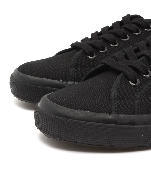 SUPERGA(スペルガ)の「SUPERGA: 『2750 COTU CLASSIC』 キャンバス スニーカー(スニーカー・メンズ・オフホワイト/ブラック・42/44/41/43/40)」の6枚目の写真