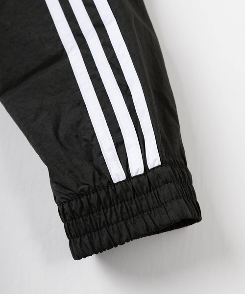 adidas アディダス トレフォイル スタジャン 刺繍 黒 サイズL adidasアディダス トレフォイル ロゴ刺繍 トラックジャケット 黒