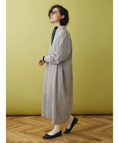 CRAFT STANDARD BOUTIQUE(クラフトスタンダードブティック)の「スキッパーワンピース(ワンピース・レディース・グレー系その他2/サックスブルー系3/ブルー系その他6/オフホワイト/イエロー系その他2・FREE)」の19枚目の写真