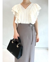 ボリュームラッフルフリルブラウス