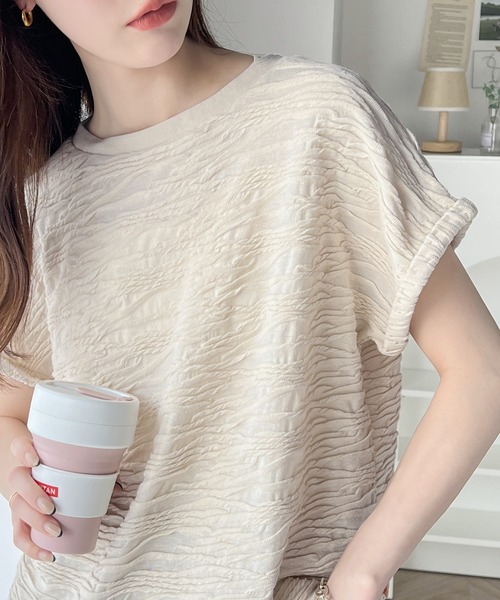 Java(ジャバ)の「《JaVaジャバ コラボ》これ1枚でサマになる!上品見えふくれジャガードフレンチトップス(Tシャツ/カットソー・レディース・カーキ/モカ/アイボリー/ブラック・X-LARGE/SMALL/MEDIUM/LARGE)」の3枚目の写真