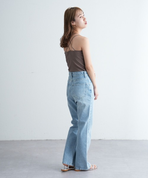 COLONY 2139(コロニートゥーワンスリーナイン)の「カップ付きリブバッククロスキャミソール(キャミソール・レディース・モカ/ブラック/アイボリー・SMALL/LARGE/MEDIUM)」の11枚目の写真