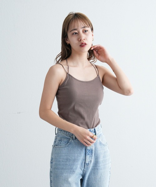 COLONY 2139(コロニートゥーワンスリーナイン)の「カップ付きリブバッククロスキャミソール(キャミソール・レディース・モカ/ブラック/アイボリー・SMALL/LARGE/MEDIUM)」の7枚目の写真