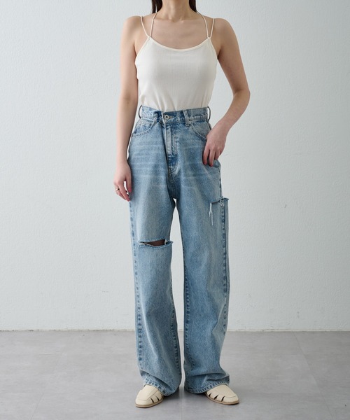 COLONY 2139(コロニートゥーワンスリーナイン)の「カップ付きリブバッククロスキャミソール(キャミソール・レディース・モカ/ブラック/アイボリー・SMALL/LARGE/MEDIUM)」の15枚目の写真