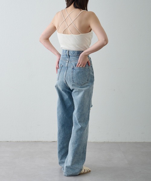 COLONY 2139(コロニートゥーワンスリーナイン)の「カップ付きリブバッククロスキャミソール(キャミソール・レディース・モカ/ブラック/アイボリー・SMALL/LARGE/MEDIUM)」の17枚目の写真