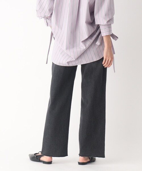 OPAQUE.CLIP（オペークドットクリップ）の「◆コットン混デニム ストレートカットオフパンツ（デニムパンツ・レディース・ブルー/チャコールグレー/ダークネイビー・38/36）」の15枚目の写真