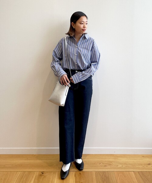 OPAQUE.CLIP（オペークドットクリップ）の「◆コットン混デニム ストレートカットオフパンツ（デニムパンツ・レディース・ブルー/チャコールグレー/ダークネイビー・38/36）」の10枚目の写真