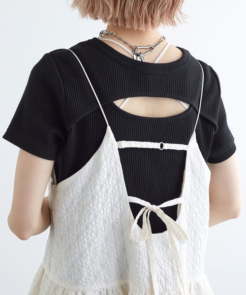 w closet(ダブルクローゼット)の「【前後2WAY】カットアウトリブプルオーバー(Tシャツ/カットソー・レディース・ブラック/オフホワイト/ホワイト×ブラック/イエロー系その他・FREE)」の3枚目の写真