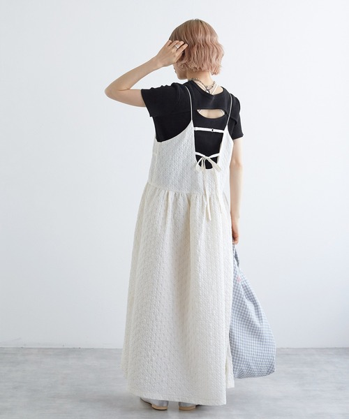 w closet(ダブルクローゼット)の「【前後2WAY】カットアウトリブプルオーバー(Tシャツ/カットソー・レディース・ブラック/オフホワイト/ホワイト×ブラック/イエロー系その他・FREE)」の10枚目の写真