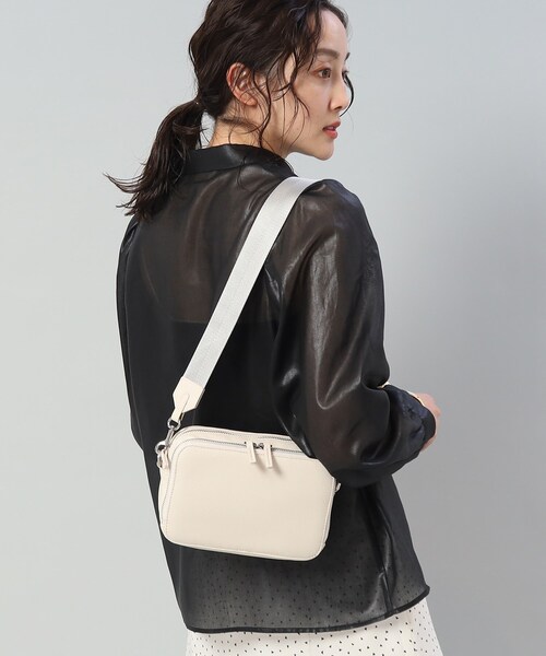 UNTITLED(アンタイトル)の「◆2wayマルチポシェット(ショルダーバッグ・レディース・ブラック/アイボリー/サンドベージュ・99)」の19枚目の写真