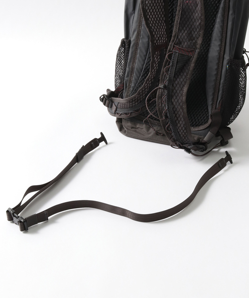 KLATTERMUSEN(クレッタルムーセン)の「【KLATTERMUSEN / クレッタルムーセン】Fjorm 18L(バックパック/リュック・メンズ・ブラック・FREE)」の7枚目の写真