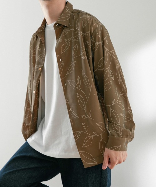 ITEMS URBANRESEARCH(アイテムズ アーバンリサーチ)の「リーフプリント ロングスリーブシャツ(シャツ/ブラウス・メンズ・グリーン/ベージュ/ネイビー・MEDIUM/LARGE)」の5枚目の写真