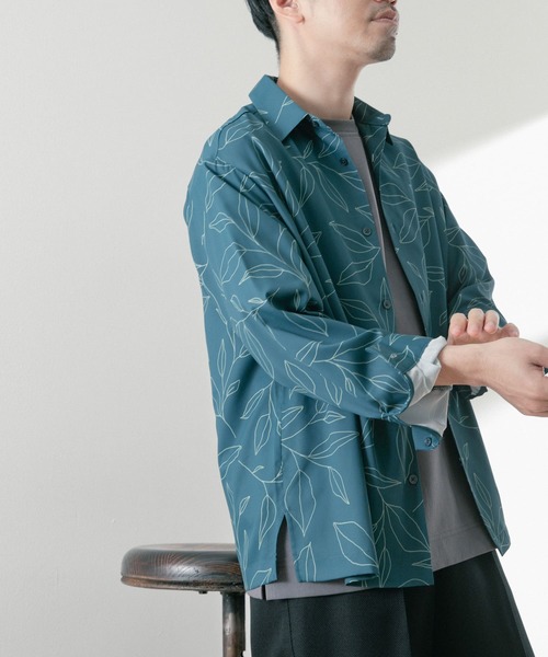 ITEMS URBANRESEARCH(アイテムズ アーバンリサーチ)の「リーフプリント ロングスリーブシャツ(シャツ/ブラウス・メンズ・グリーン/ベージュ/ネイビー・MEDIUM/LARGE)」の14枚目の写真