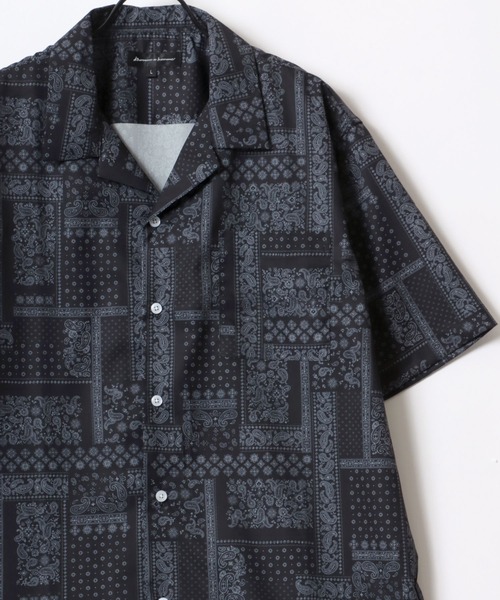 Lazar(ラザル)の「Oversize Drape Open Collar Shirt/オーバーサイズ ドレープ オープンカラー 半袖シャツ/アロハシャツ/無地/総柄/ストライプ/クレイジーパターン/クレリック(シャツ/ブラウス・メンズ・モカ/ブルー系その他/チャコール/ライトグレー/ホワイト/ベージュ系その他/ブラック系その他4/ライトグリーン/ホワイト系その他/ブラック系その他2/ブルー系その他2/ブルー系その他3/グレー系その他/ブラウン系その他/ブルーグレー/ライトブルー/ブラック/ブラウン系その他2/ターコイズブルー/ブラック系その他/ブラック系その他3/ブラック系その他5/ダークグリーン・M/L/LL)」の6枚目の写真