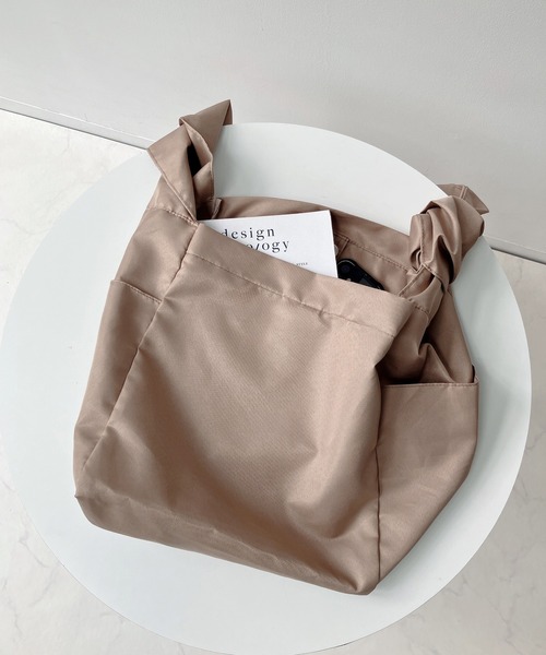 AS KNOW AS plus(アズノゥアズプラス)の「○ノットショルダーバッグ(ショルダーバッグ・レディース・アイボリー/ブラック/ピンク/ベージュ・FREE)」の3枚目の写真