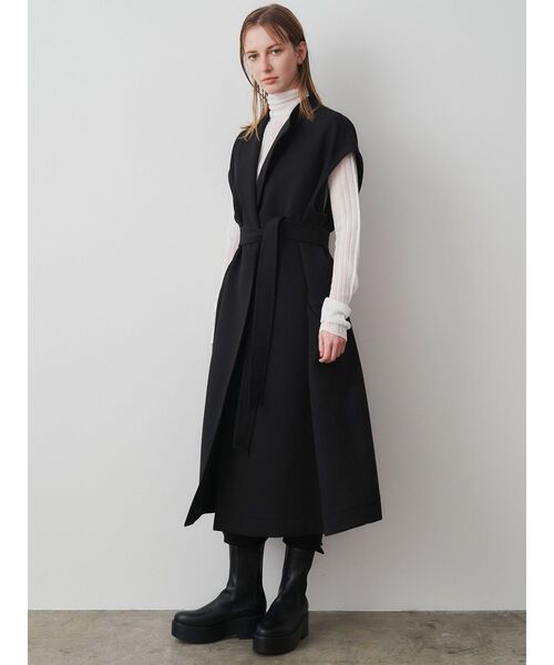 ELENDEEK（エレンディーク）の「トリプルクロスロングジレ（ノーカラーコート・レディース・ブラック/ベージュ・FREE）」の3枚目の写真