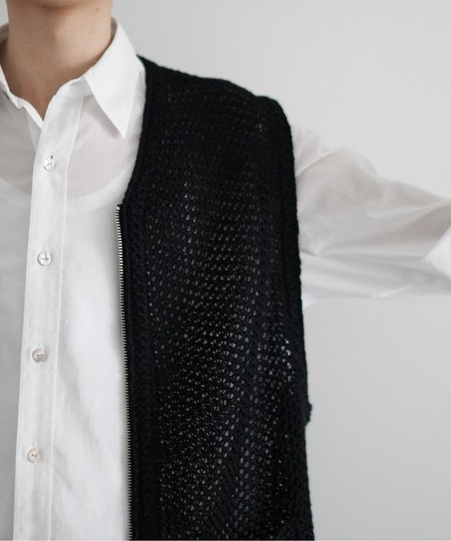 O（オー）の「yass ZIP KNIT VEST（ベスト・メンズ・ブラック・1/2）」の3枚目の写真