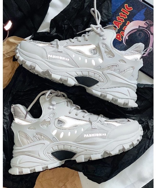 Burner（バーナー）の「【OKUOKU Recommend Select】　ワンカラー厚底ダッドスニーカー　oku-shoes-689306185531-55 M（スニーカー・レディース・ブラック/ホワイト系その他/ベージュ/ホワイト・40/41/42/39/43）」の3枚目の写真