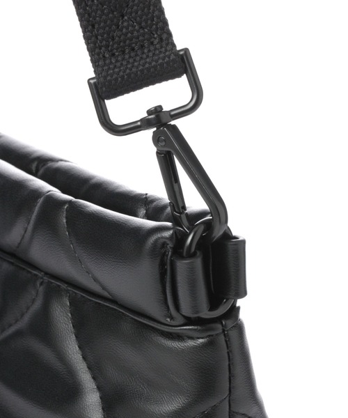 LEPSIM（レプシィム）の「キルティングクラッチ　906318（クラッチバッグ・レディース・ブラック/シルバー/ガンメタ/ブルー系その他・ONE SIZE）」の9枚目の写真